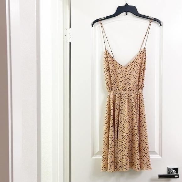 Forever 21 tan/black dot print dress - Picture 1 of 5
